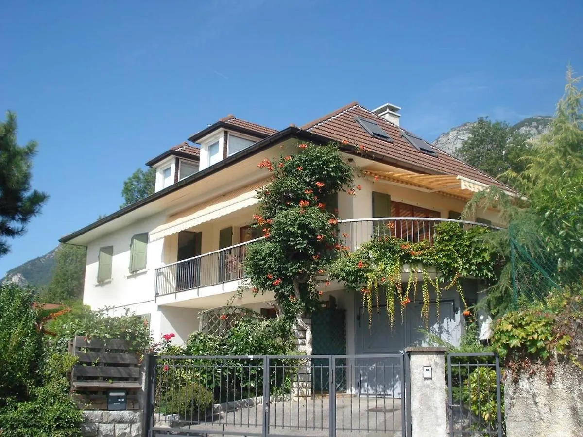 Appartement Dans Villa Acces Prive Au Lac Veyrier-du-Lac France