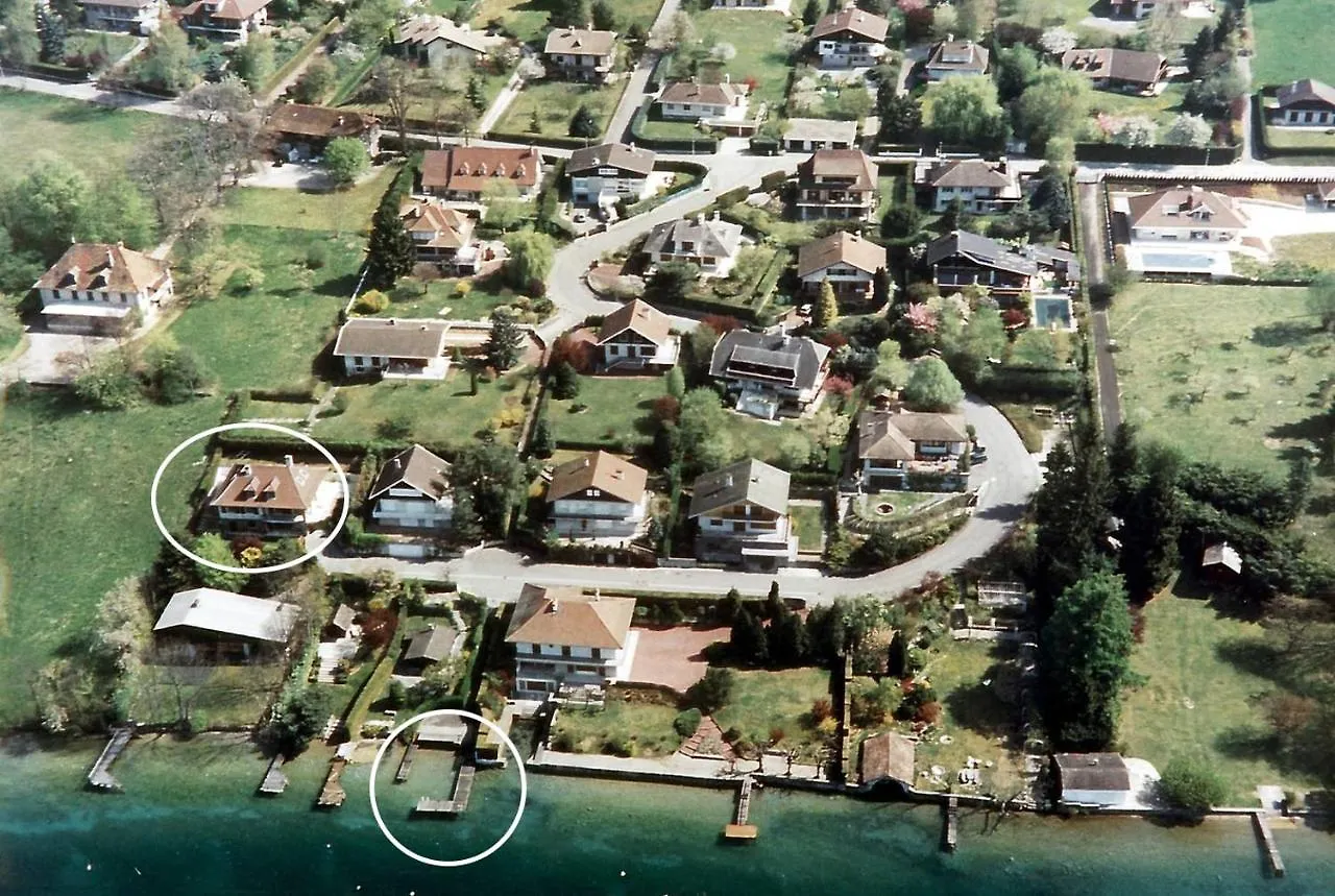 Apartment Appartement Dans Villa Acces Prive Au Lac Veyrier-du-Lac