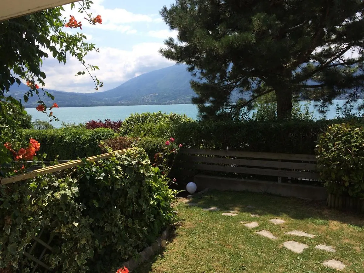 Apartment Appartement Dans Villa Acces Prive Au Lac Veyrier-du-Lac
