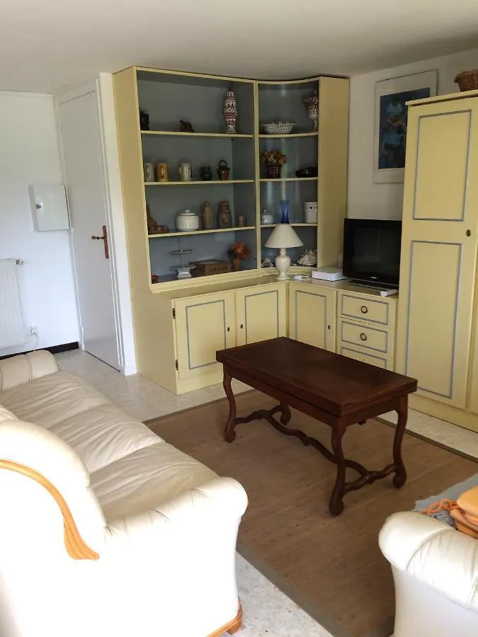 Appartement Dans Villa Acces Prive Au Lac Veyrier-du-Lac Apartment